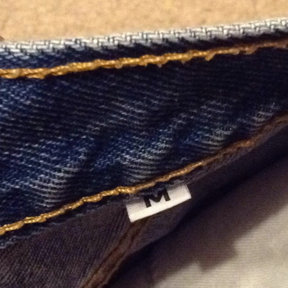 Brandy Melville high waisted denim shorts - Picture 4 of 4